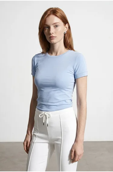 DILVIN Women's Slim Fit Crew Neck T-Shirt