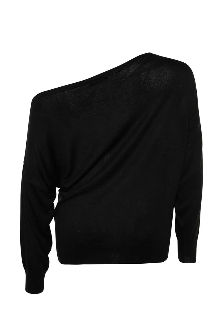 Plus Size Sweater - Black - Regular fit - 7