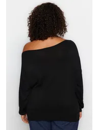 Plus Size Sweater - Black - Regular fit - 4