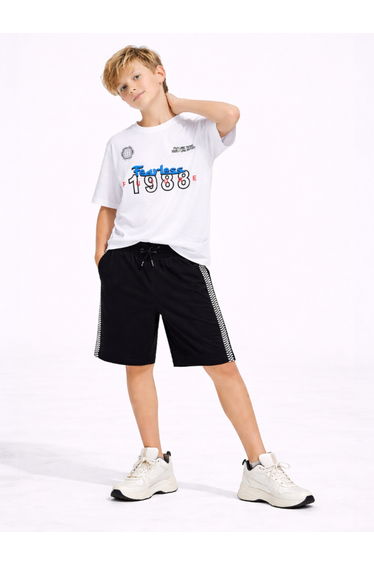 Boys Graphic Print Relaxed T-Shirt and Shorts Set