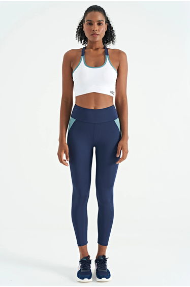 TOMMY Fitted Sleeveless Crop Sports Top