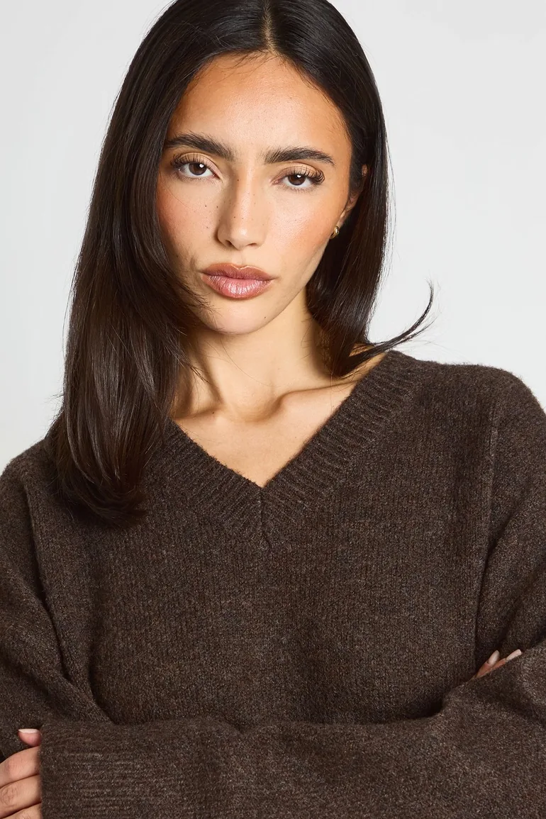 Super Soft V Neck Oversized Jumper - chocolate - 3