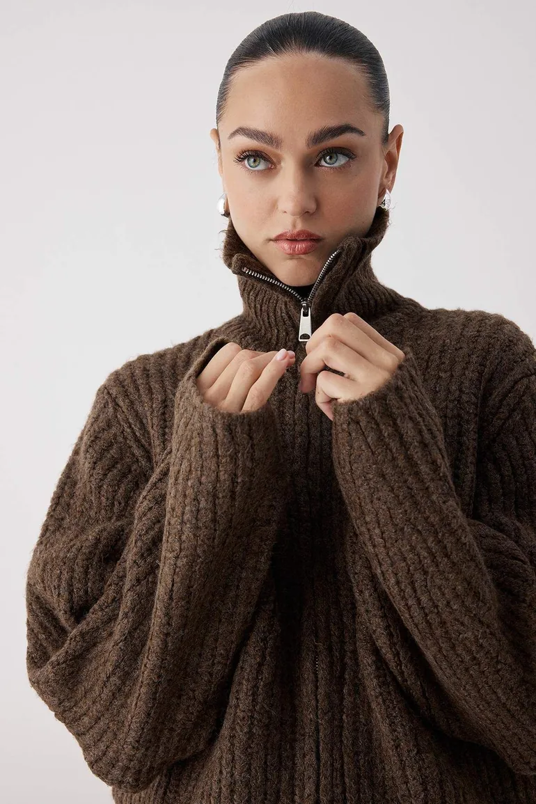 Brown Zipper Detailed Soft Texture Wide Pattern Turndown Collar Knitwear Cardigan - 1