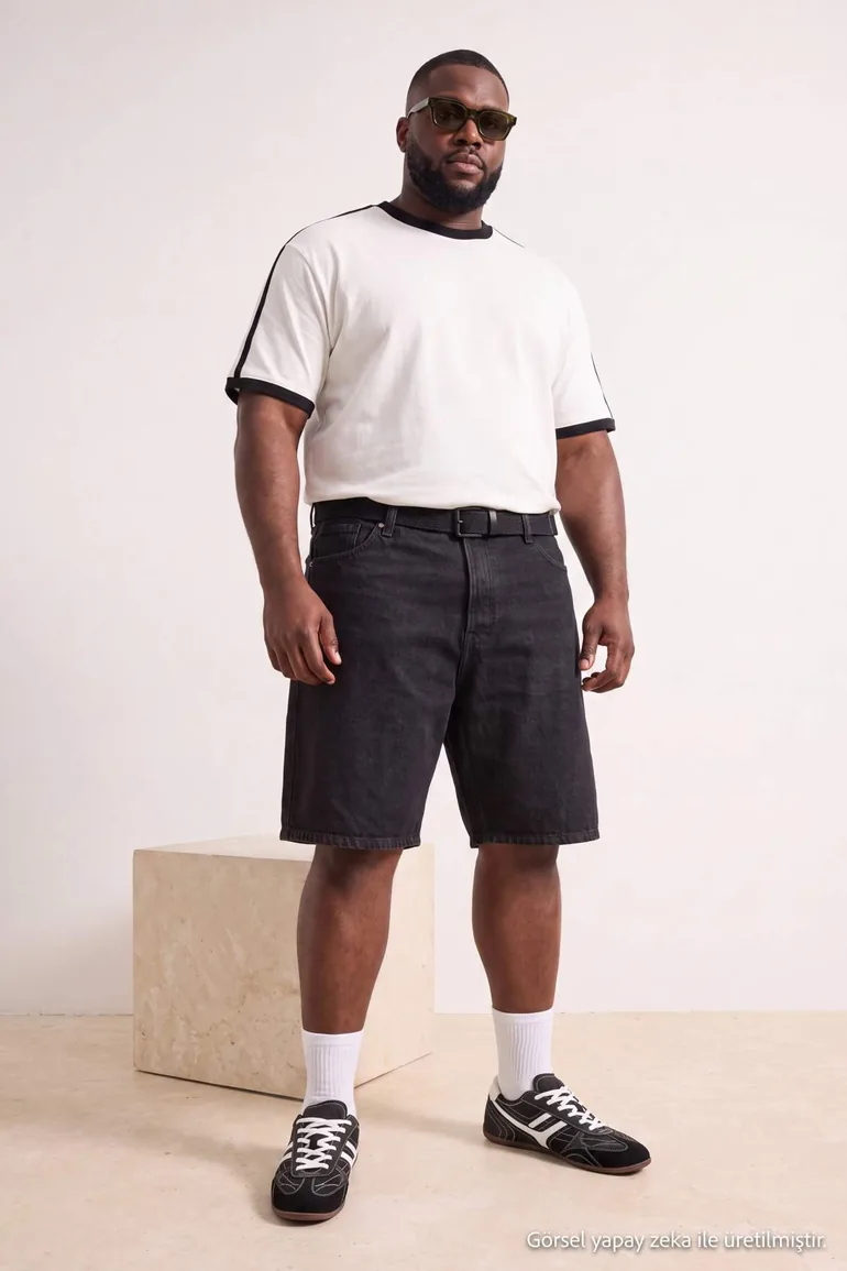 Plus Size Ecru-Black Oversized /Wide Cut Contrast Detailed 100% Cotton T-Shirt