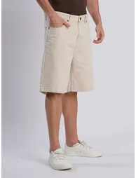 Men Off White Relaxed Fit Denim Shorts - 2