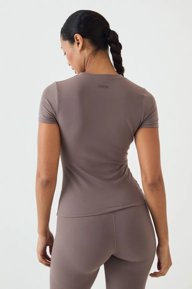 DSGN Studio Soft Luxe Short Sleeve Top - cocoa - 2
