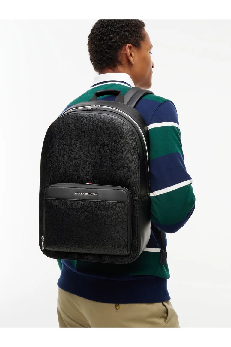 Central Dome Backpack Black