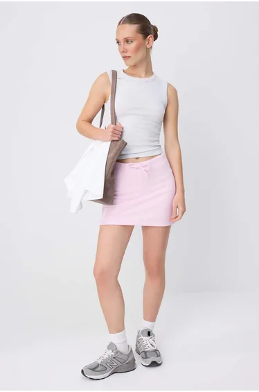 Light Pink Striped Shorts Skirt Regular Waist Short Interlock Knitted Shorts & Bermuda