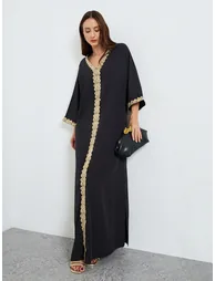 Women Embroidered Jalabiya Maxi Dress