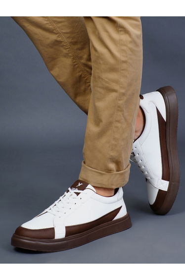 Men Contrast Panel Casual Sneakers