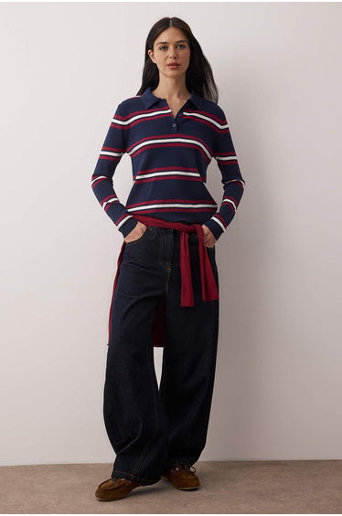 Wardrobe essentials navy blue premium yarn knit sweater
