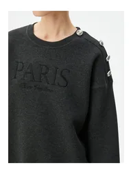 Crew Neck Sweatshit Embroidered Button Detailed - 4