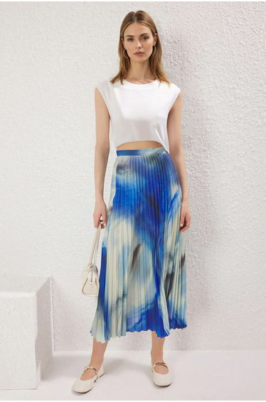 Blue Batik Patterned Pleated Midi Length Woven Skirt