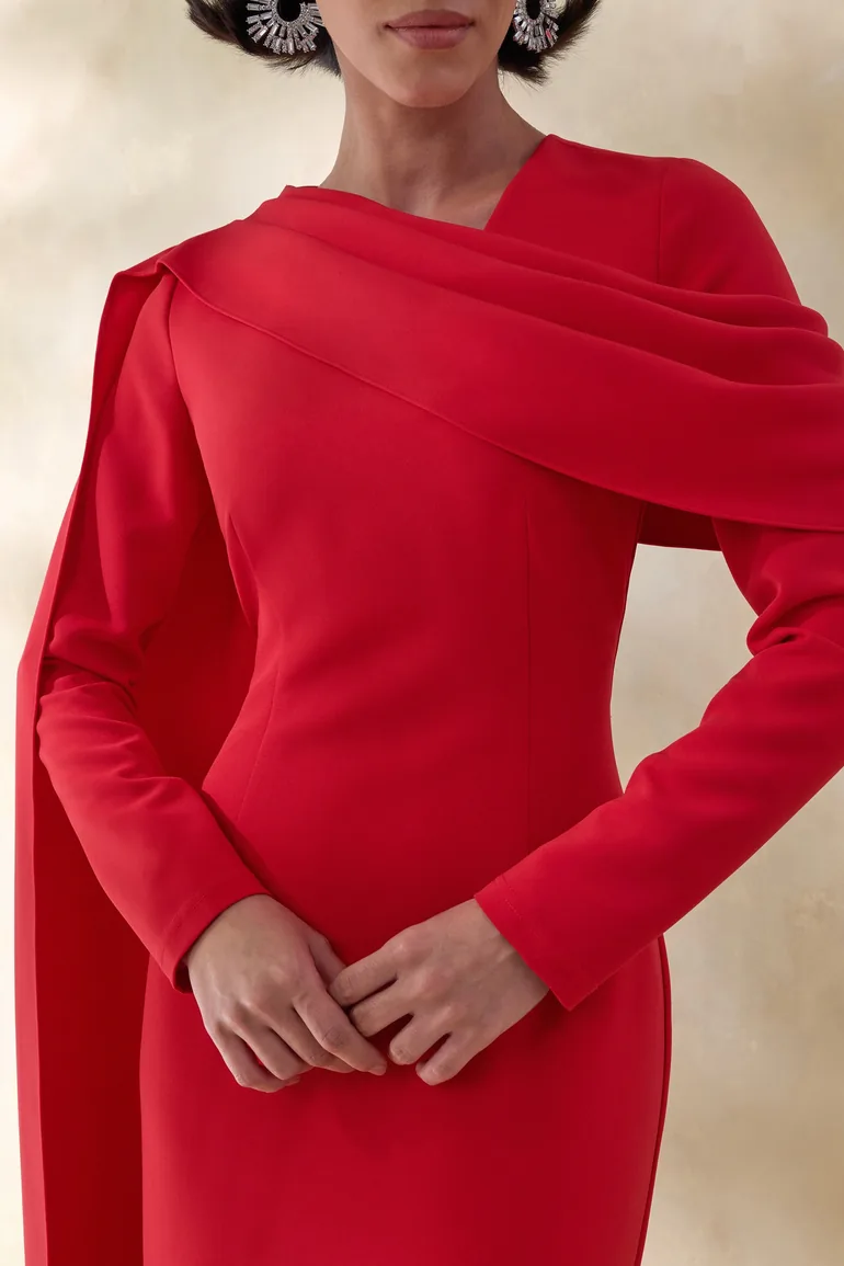 فستان ماكسي بثنيات بياقة V بحزام طويل - 2