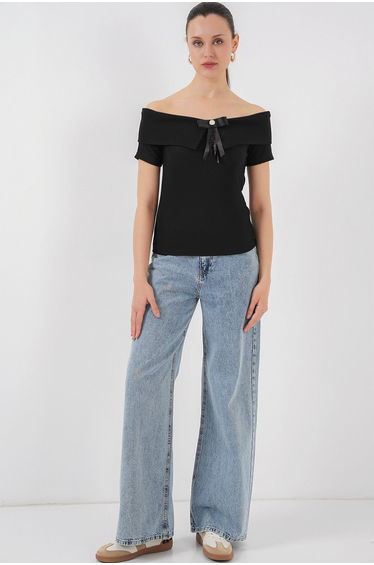 Ribbon Detailed Knitted Blouse