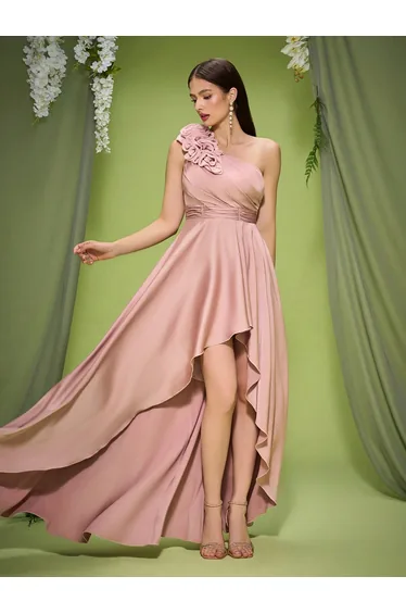 فستان ليلي زهري طول الأرض على شكل حرف A بكتف واحد