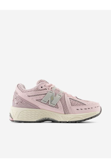 Girls Trainers in Pink