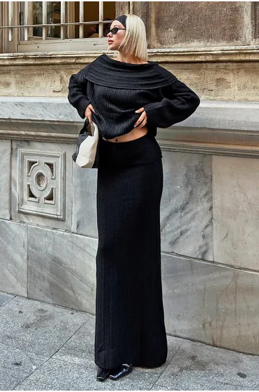 Black Daly Madonna Collar Sweater-Madonna Skirt Detail Women's Knitwear Top-Bottom Set