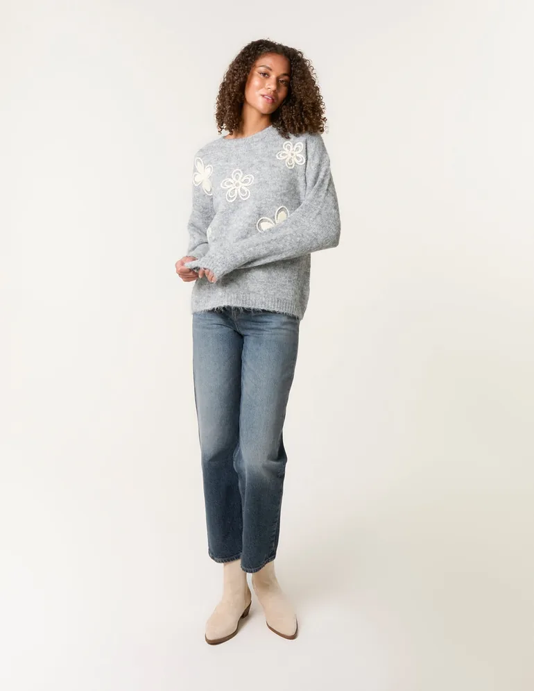 Jumper With Embroidered Flowers - 3