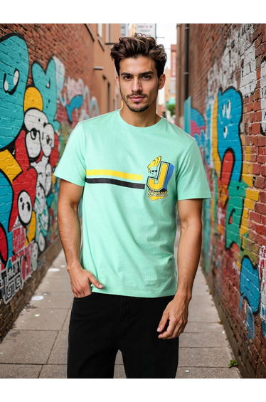 Men Green Slim Fit Graphic T-Shirt