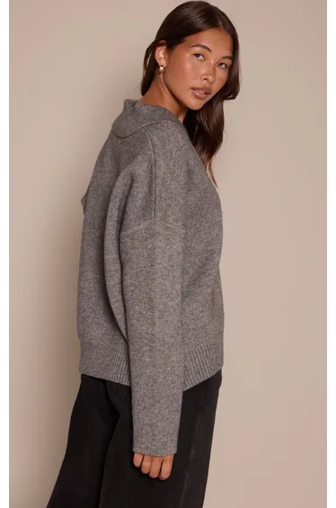 كنزة فضفاضة مضلعة بياقة V - رمادي