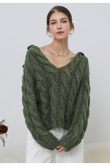 Collared V-Neck Chunky Cable-Knit Sweater in Army Green