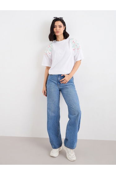 Floral Embroidered Detail Oversized T-Shirt