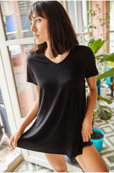 Women's Black V-Neck Side Slit Flowy Loose T-Shirt