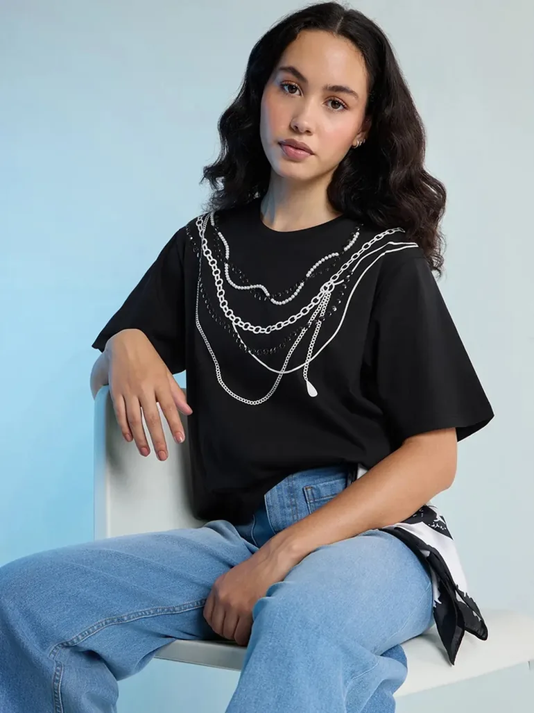 Black Stud Detailed Oversized Round Neck T-Shirt - 6
