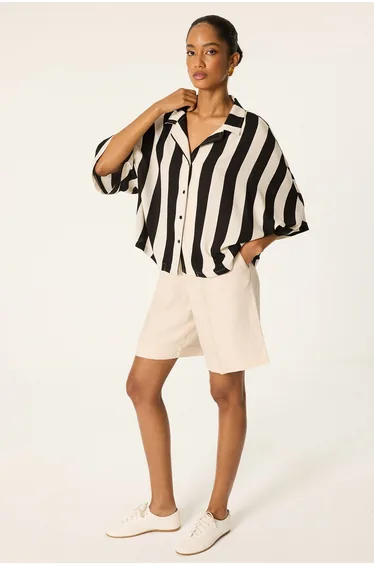 STRIPED OVERSIZED SHIRT