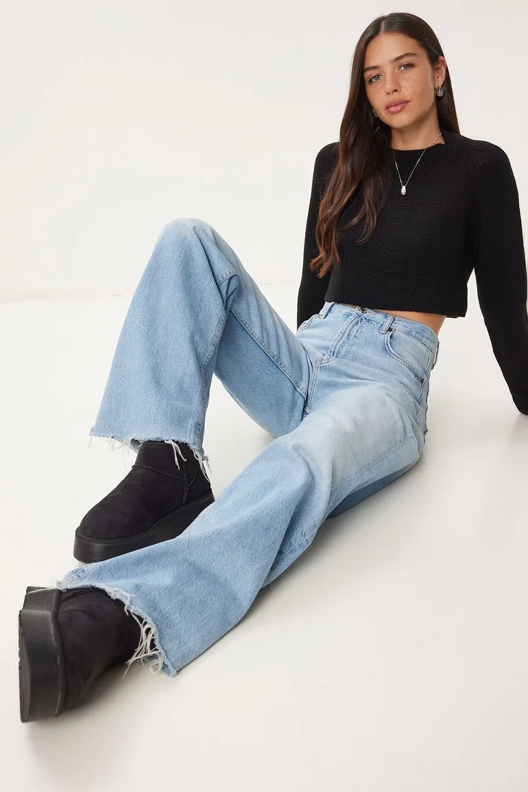 Women's Black Crew Neck Crop Knitwear Sweater - 2