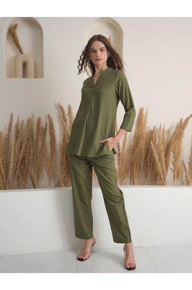 Women Olive Solid Pure Cotton Top and Pyjama Set