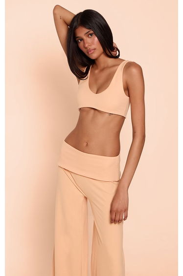 Peach Sculpt Scoop Neck Sports Bra