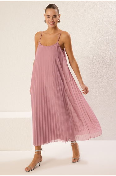 Powder Plain Slit Maxi Pleated A-line Flexible Knit Dress