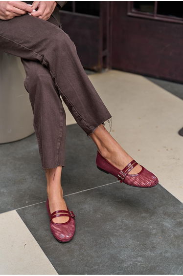 Claret Red Women's Double Belt Detailed Mesh Ballerinas