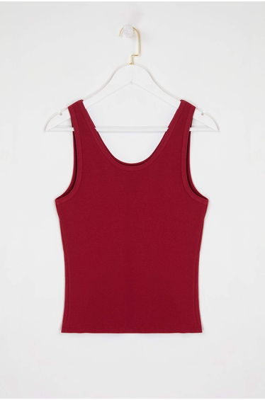 Burgundy Pool Collar Sleeveless Knitted Plus Size Undershirt