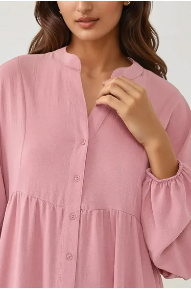 فستان ماكسي بياقة V بأزرار