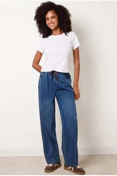 Top Stitch Barrel Leg Jeans