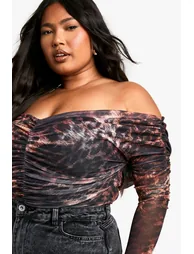 Plus Ruched Front Bardot Long Sleeve Top - 3