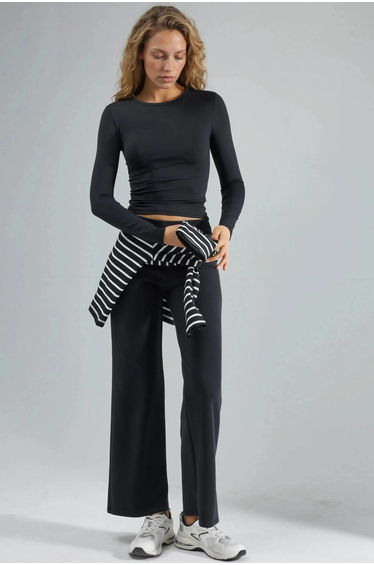 BUSEM Slim Fit Crew Neck Long Sleeve Blouse