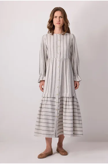 فستان مخطط لون بيج