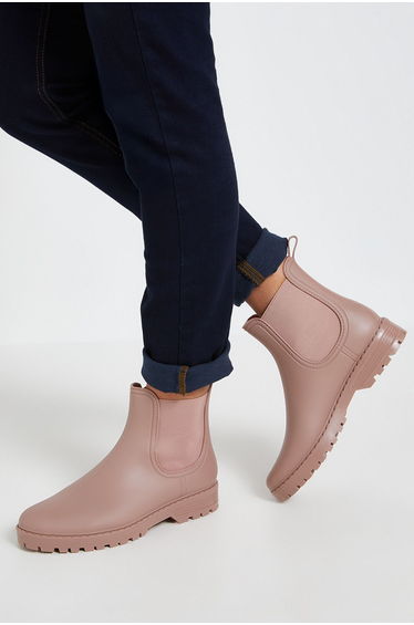 Sofia Elastic Gusset Chelsea Wellies