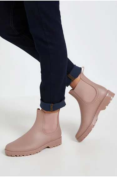 Sofia Elastic Gusset Chelsea Wellies