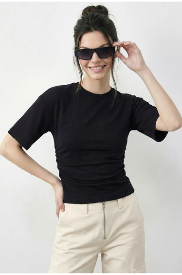 LUCCI Regular Fit Crew Neck Pull-On T-Shirt