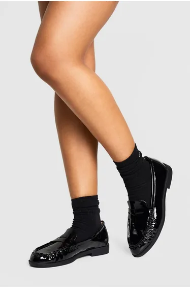 حذاء لوفر بتفصيلة مزمومة 