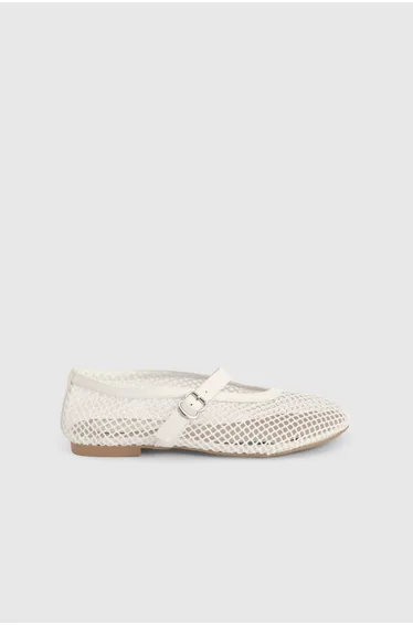 حذاء فلات دوروثي بيركينز باللون الأبيض