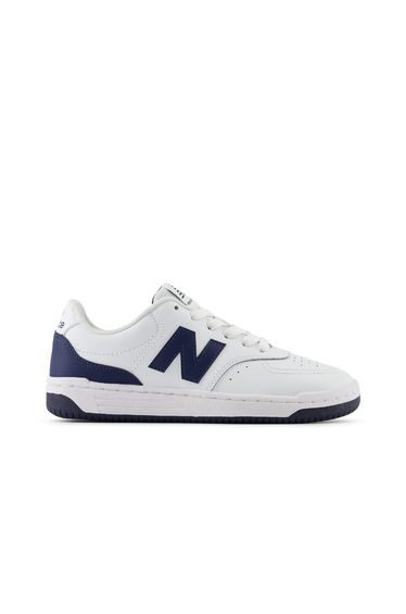 Boy's New Balance Juniors BB80 Trainers in White