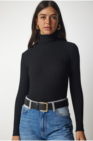 Sweater - Black - Fitted