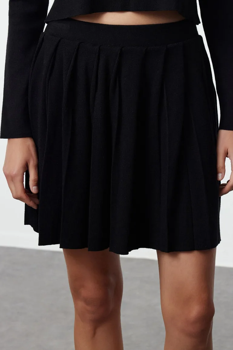 Black Premium Yarn/Special Yarn Pleated Skirted Knitwear Top-Bottom Set - 3