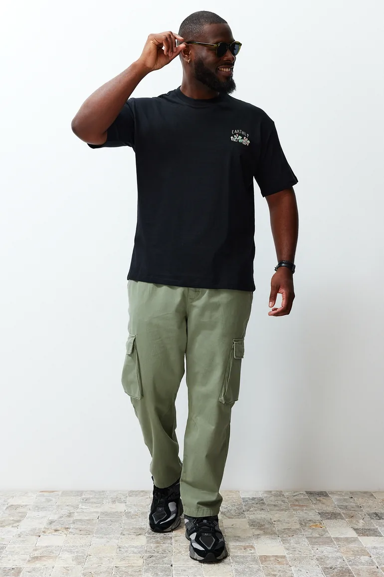 Plus Size Men's Black Relaxed/Comfortable Cut Mushroom Embroidery 100% Cotton T-Shirt - 2